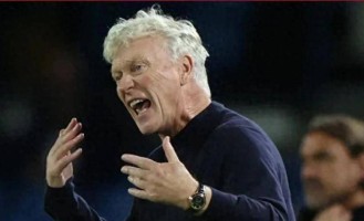 0-1爆冷输球！埃弗顿揭幕战折戟，莫耶斯用人战术遭质疑