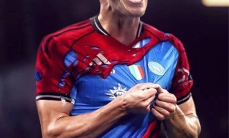 曼联同意霍伊伦德冬窗提前买断！4400万有助引援，阿莫林或强留两人