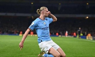 49场欧冠射入50球：瓜帅盛赞哈兰德，打破范尼纪录后开追C罗成就