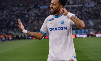 奥巴梅扬或重返法甲赛场？马赛与巴黎圣日耳曼的夏窗动态引关注