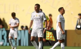 姆巴佩与维尼修斯场上默契不足？皇马球迷质疑：你们能否配合一下？