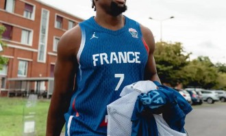 亚布塞莱担任法国男篮队长 率队征战欧洲杯